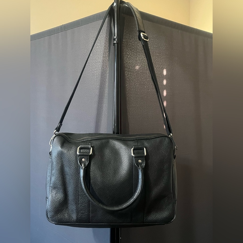 Cole Hann laptop messenger Black Leather Men's Bag